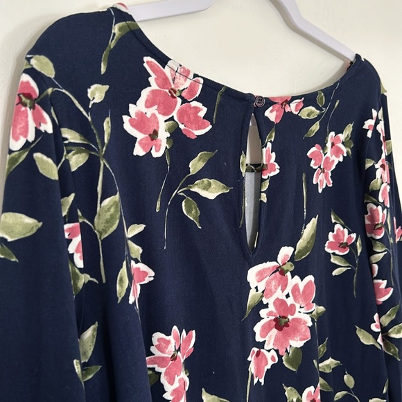 Nine Britton Peralta Bell Sleeve Top - Picture 5 of 5